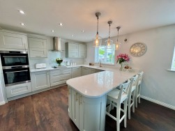 Fleetwood Gardens, Southway, Plymouth, PL6 6FB