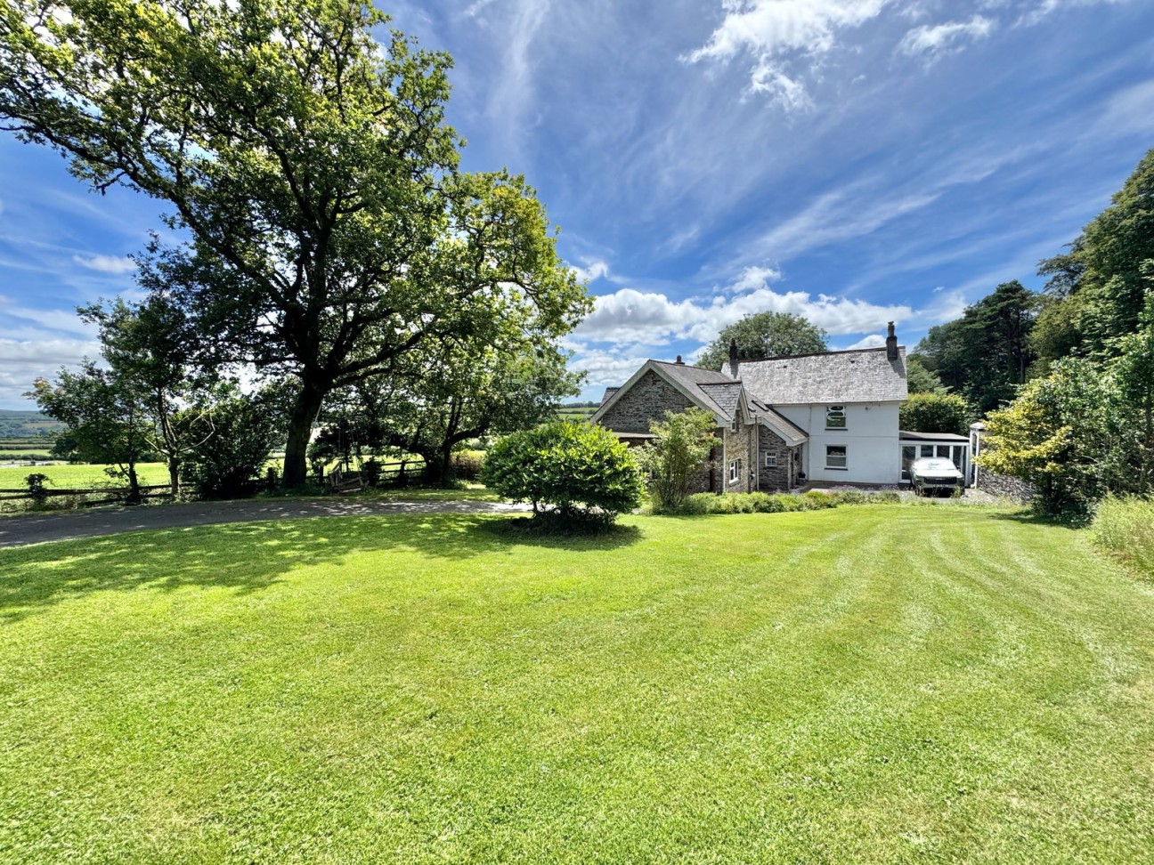 Reservoir Cottage, Roborough, Plymouth, Devon, Pl6 7BD