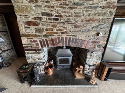 Reservoir Cottage, Roborough, Plymouth, Devon, Pl6 7BD