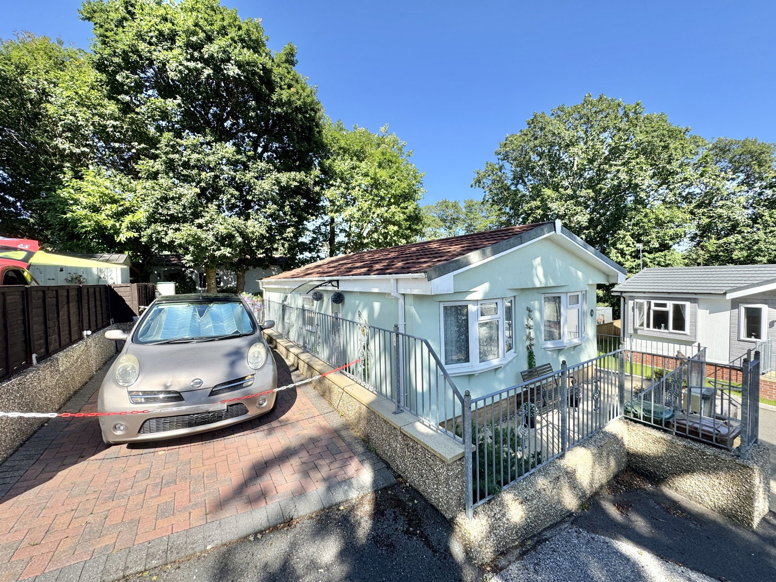 Queens Close, Glenholt Park, Plymouth, PL6 7NF