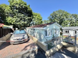 Queens Close, Glenholt Park, Plymouth, PL6 7NF