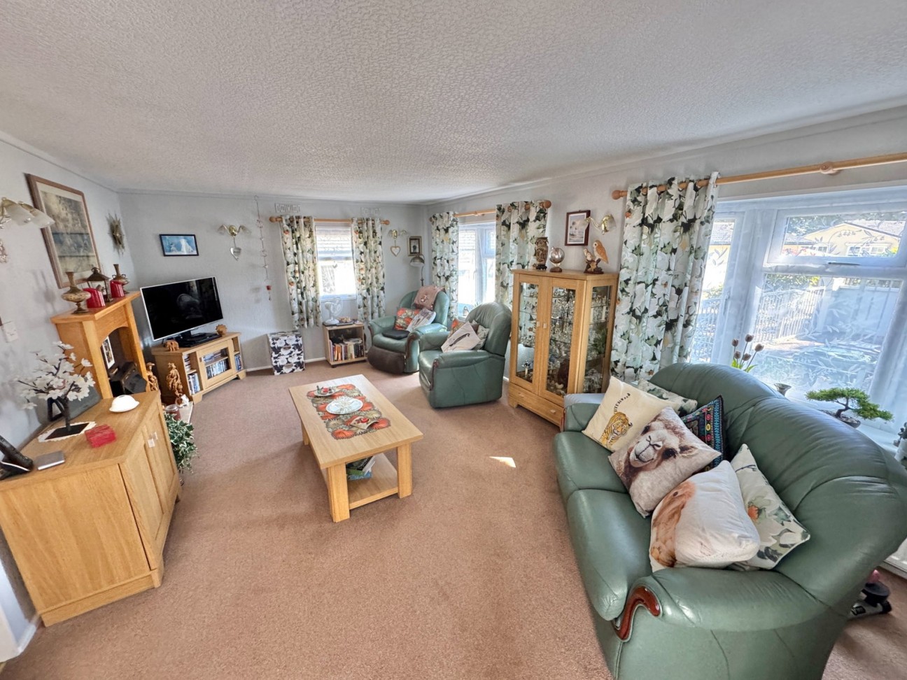 Queens Close, Glenholt Park, Plymouth, PL6 7NF