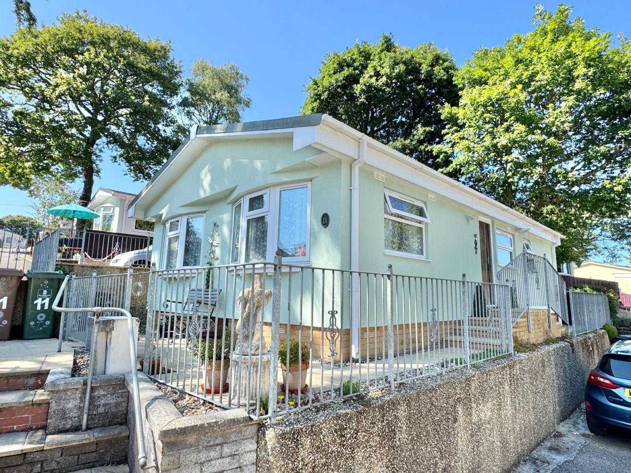 Queens Close, Glenholt Park, Plymouth, PL6 7NF