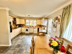 Warren Park, Woolwell, Plymouth, PL6 7QR