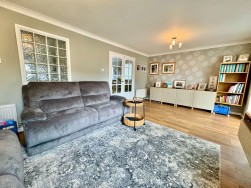Warren Park, Woolwell, Plymouth, PL6 7QR