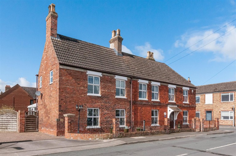 High Street, Hook
