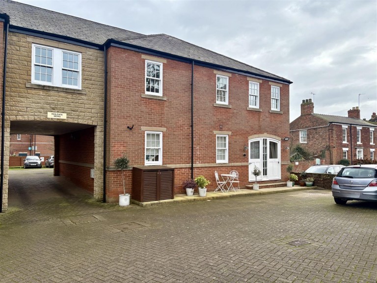 Hailgate Mews, Howden, Goole