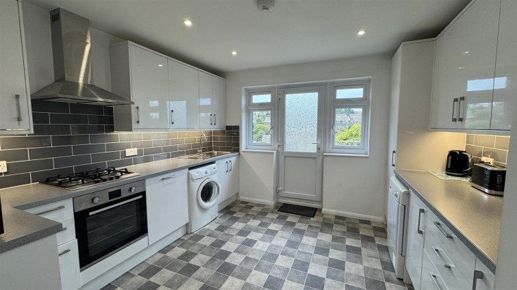 Clementine Avenue, Seaford