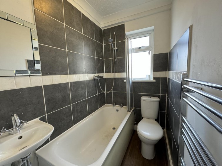 Great Cliff Road, Eastbourne