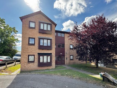 View full details for Collingwood Avenue, Newport