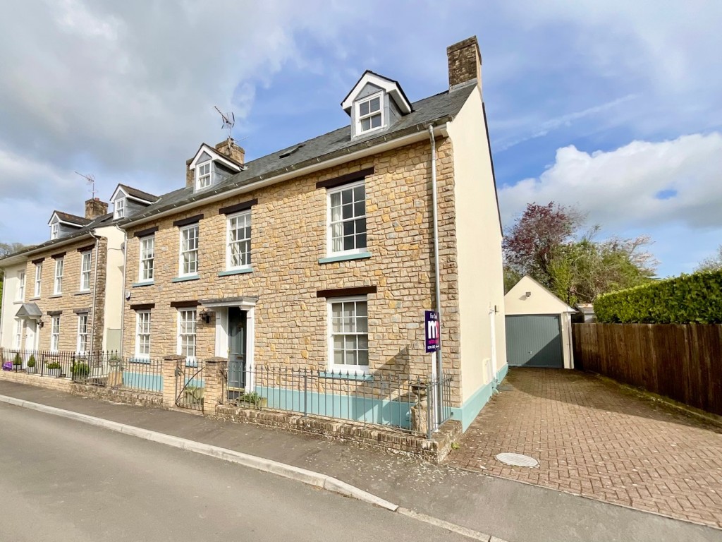 Image for Barons Court, Usk, Monmouthshire