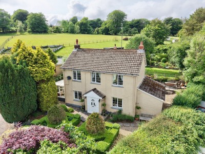 View full details for Manmoel, Blackwood, Caerphilly