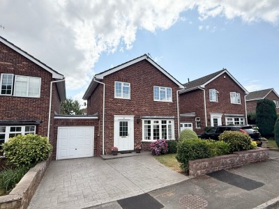 View full details for Croesonen Parc, Abergavenny, Monmouthshire