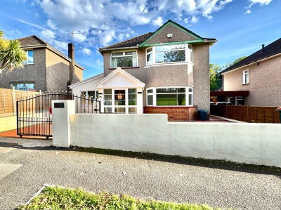 View full details for Ringland Circle, Newport