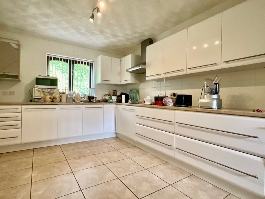 Image for Fleur de Lis, Blackwood, Caerphilly