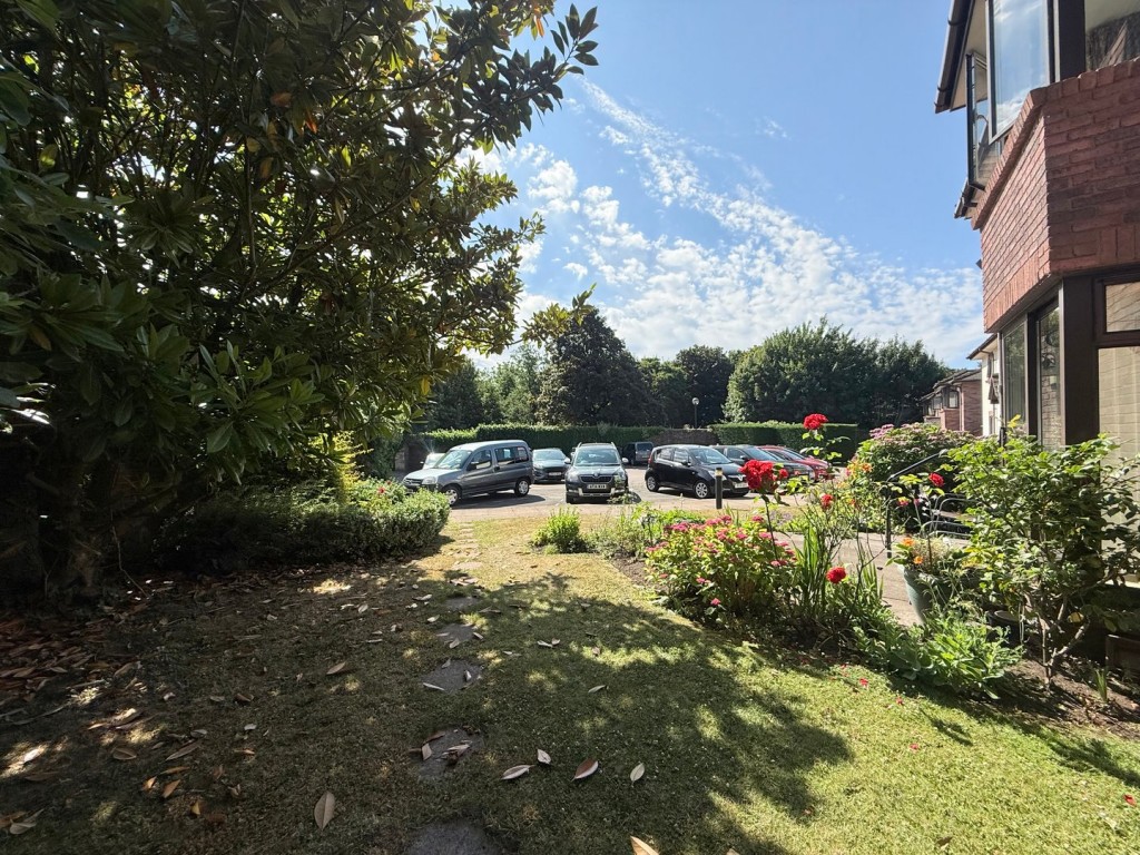 Image for Priory Gardens, Abergavenny, Monmouthshire