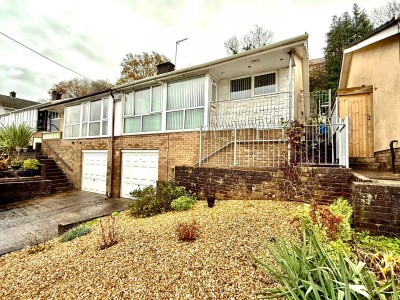 View full details for East Grove Road, Newport