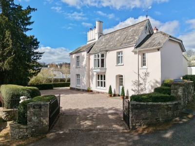 View full details for Castle Parade, Usk, Monmouthshire
