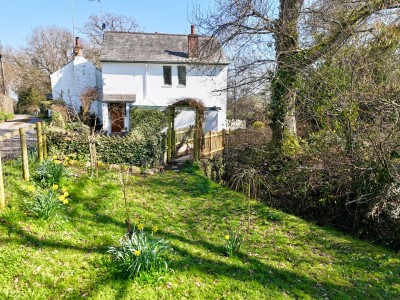 View full details for Rhiwlas, Raglan, Monmouthshire