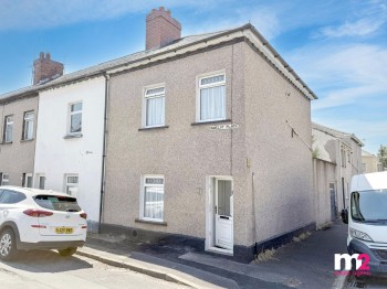 Camelot Place, Newport