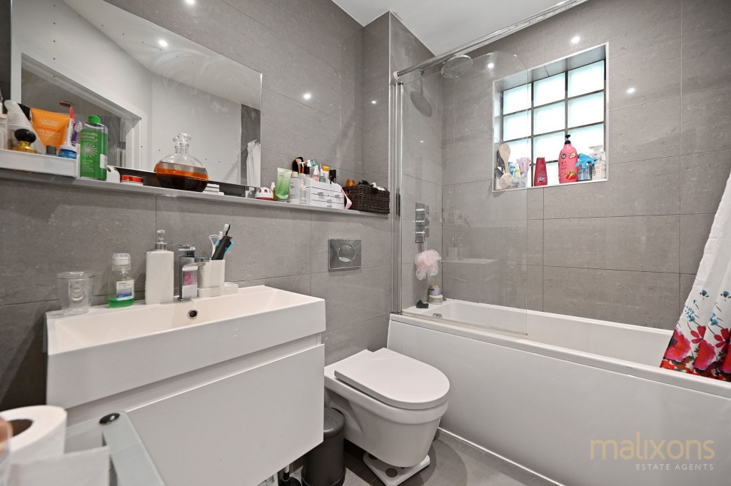 Henderson Road, Croydon, CR0