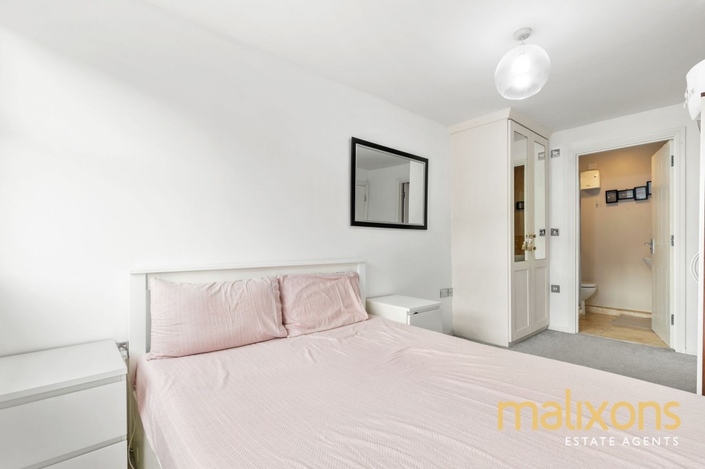 Gleneagle Road, London, SW16