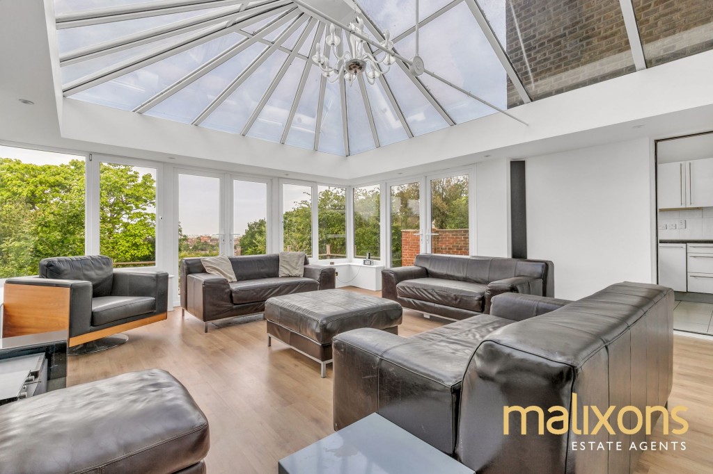 Leigham Court Road, London, SW16