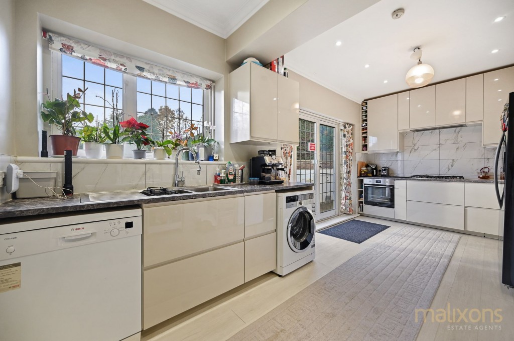 Addiscombe Road, Croydon, CR0