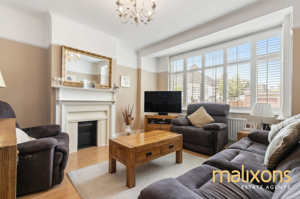 Tisbury Road, London, SW16