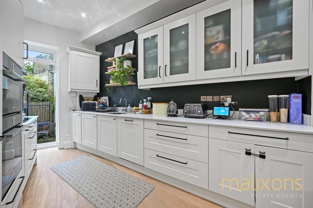 Westwell Road, London, SW16