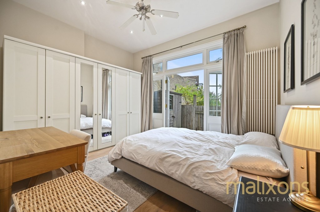 Westwell Road, London, SW16