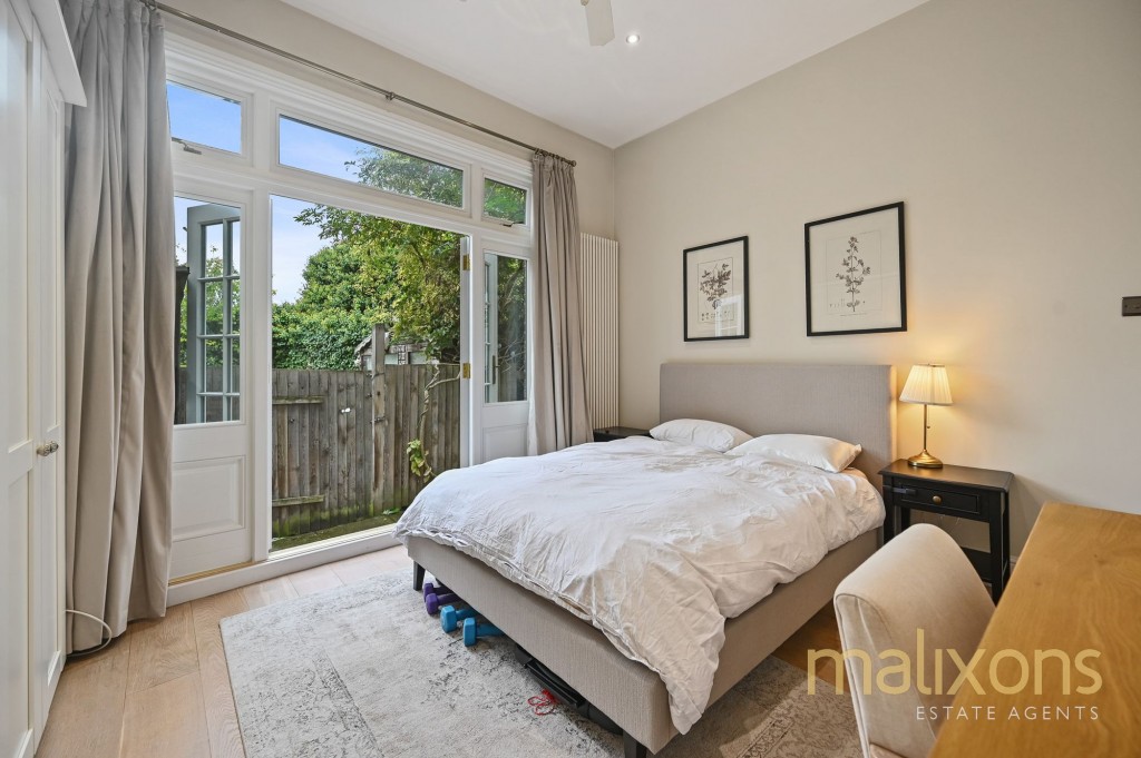 Westwell Road, London, SW16