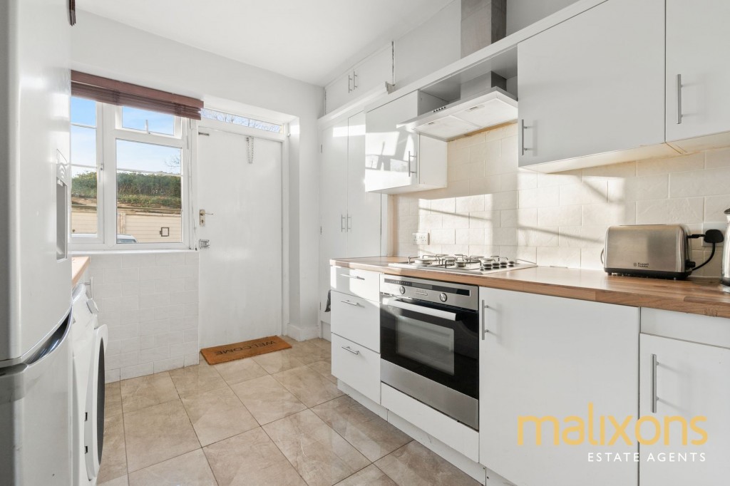 Barrow Road, Elphinstone Court Barrow Road, SW16