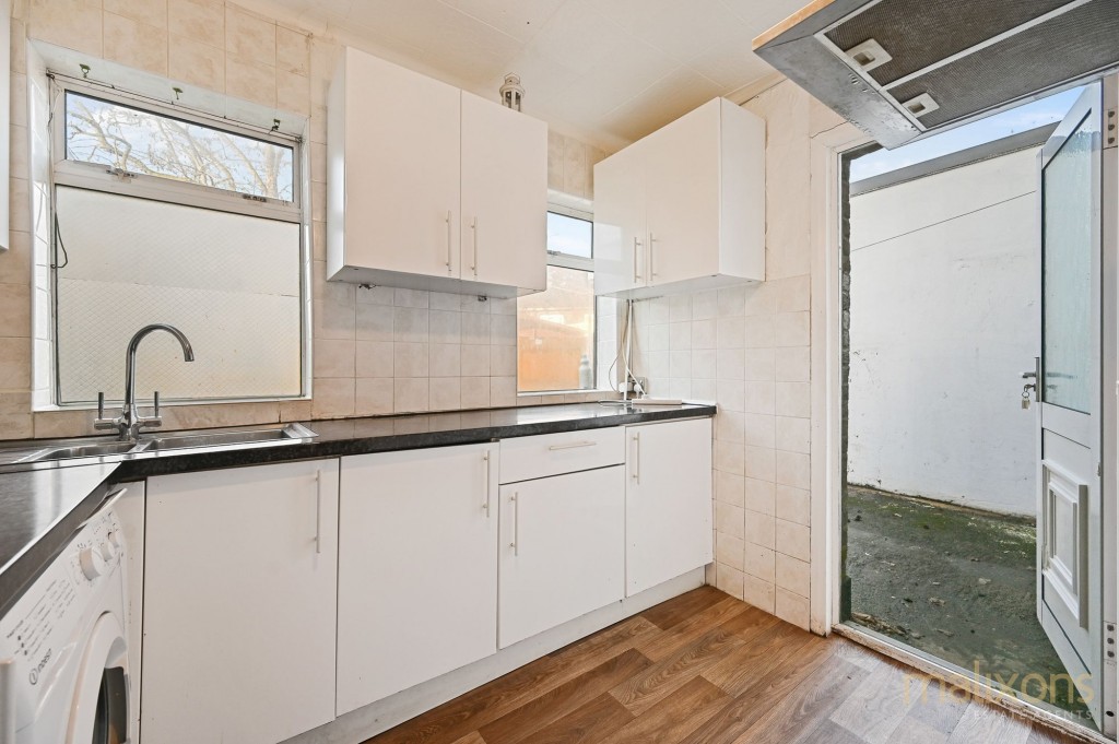 Whitford Gardens, Mitcham, CR4