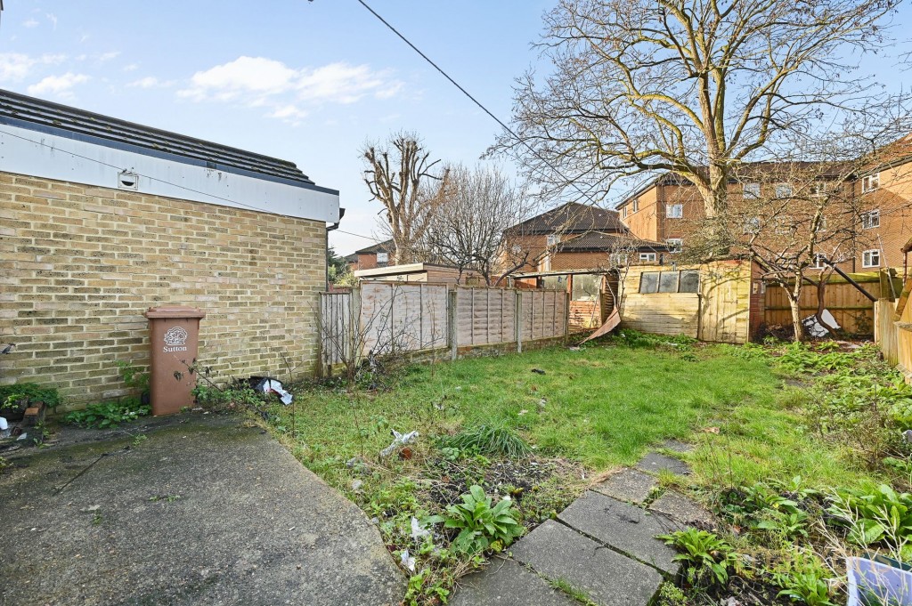 Whitford Gardens, Mitcham, CR4