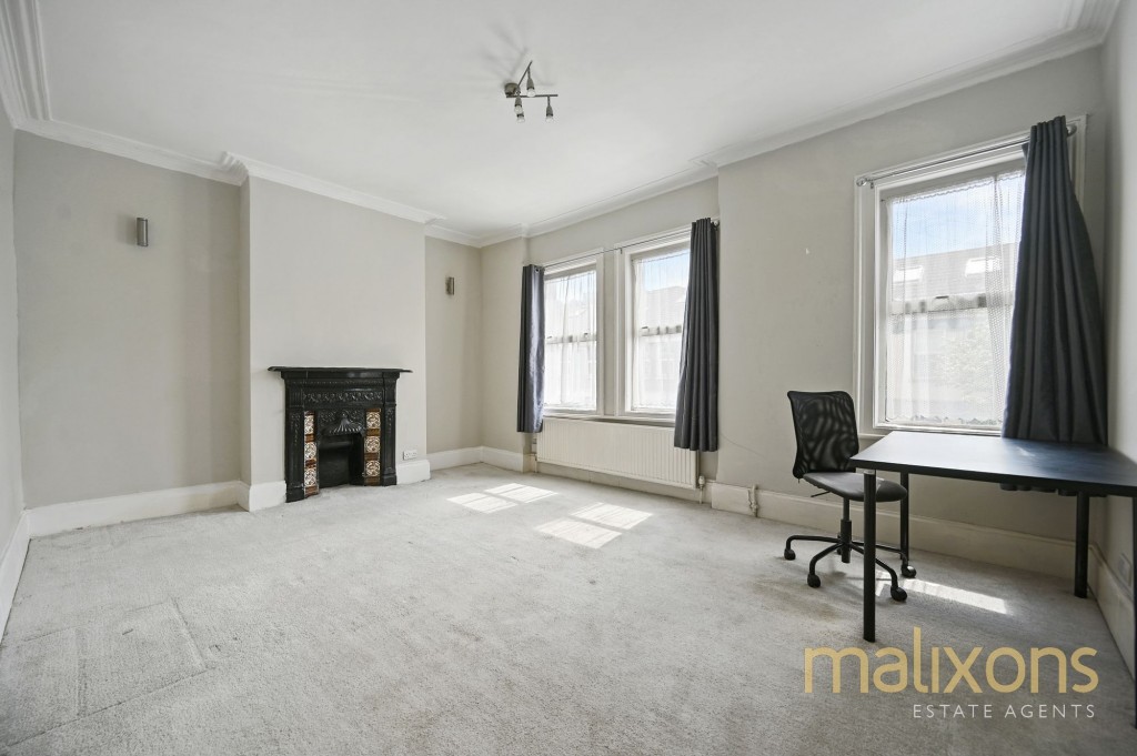 Hoyle Road, London, SW17