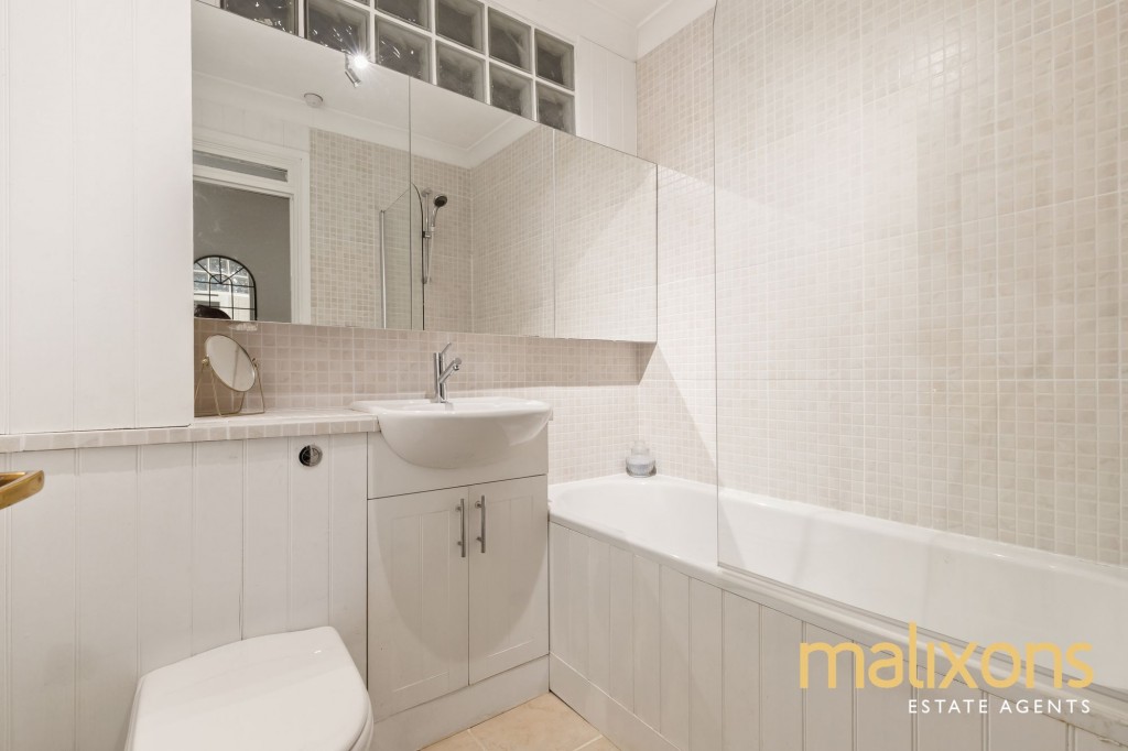 Maple Mews, London, SW16