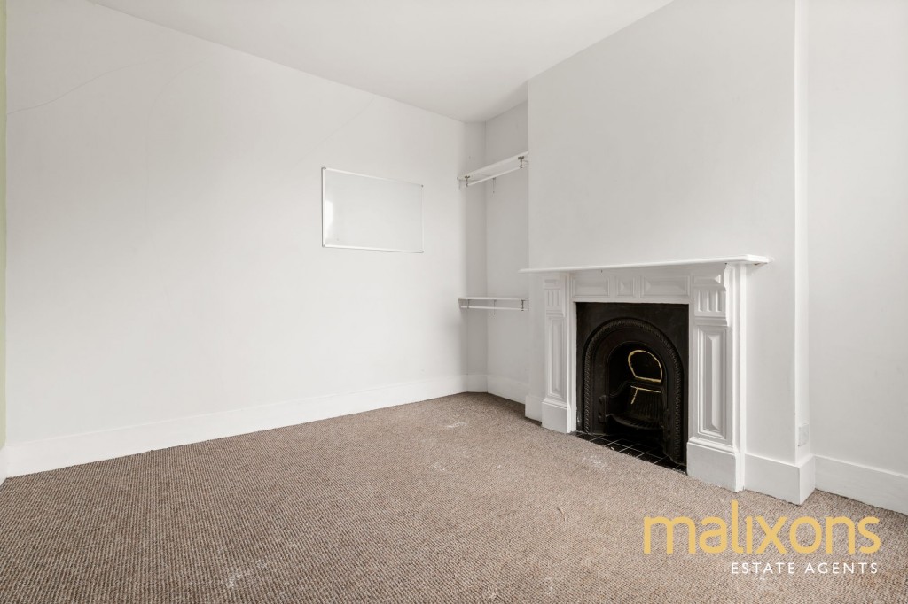 Gorringe Park Avenue, Mitcham, CR4