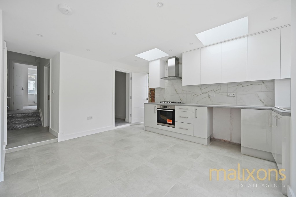 Dunkeld Road, London, SE25