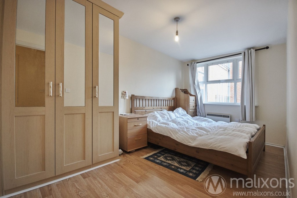Gleneagle Road, London, SW16
