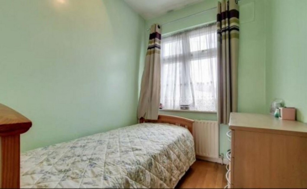 Fieldend Road, London, SW16
