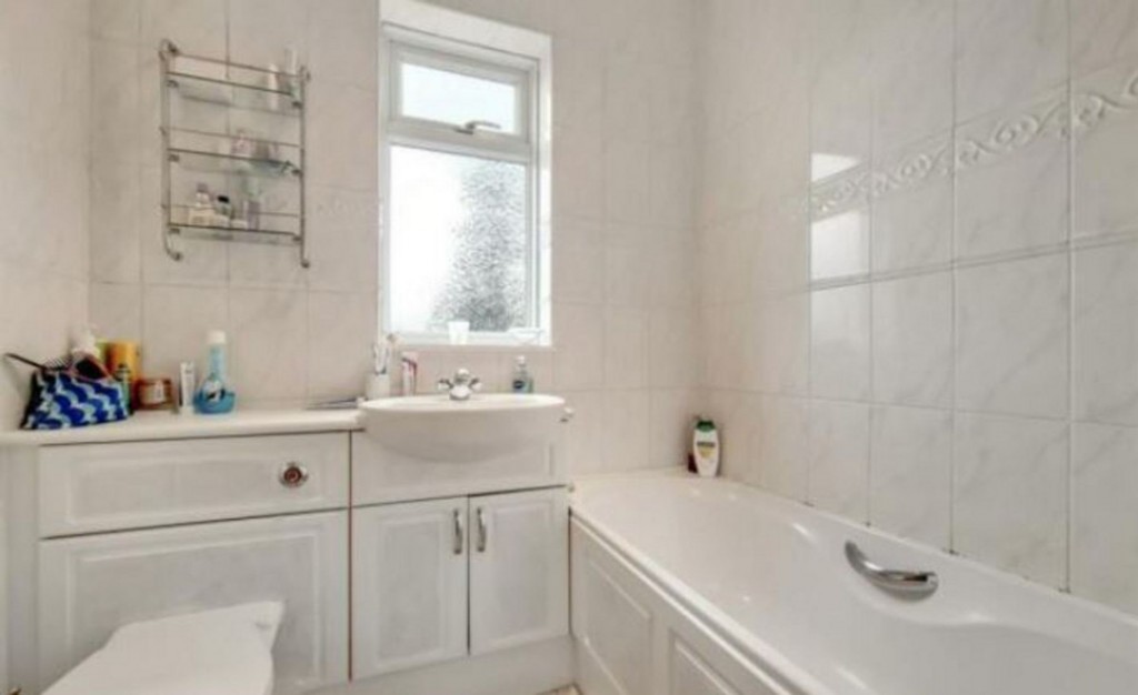 Fieldend Road, London, SW16