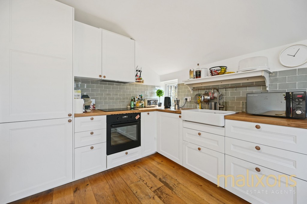 Gleneagle Road, London, SW16