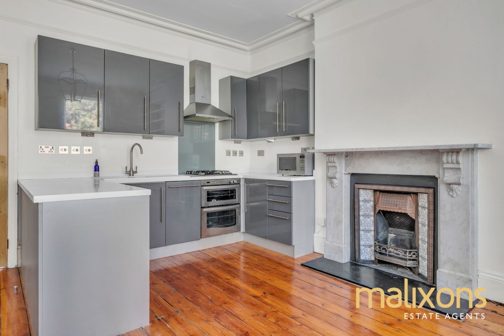 Gleneagle Road, London, SW16