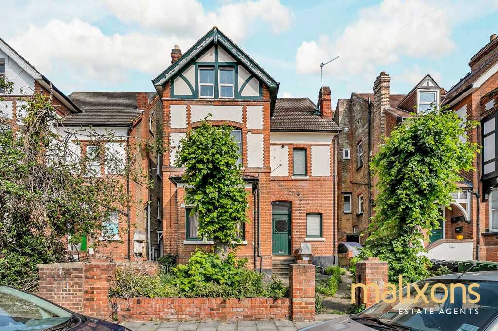 Gleneagle Road, London, SW16