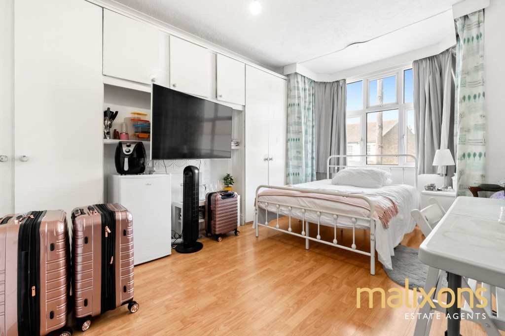 Colliers Water Lane, Thornton Heath, CR7