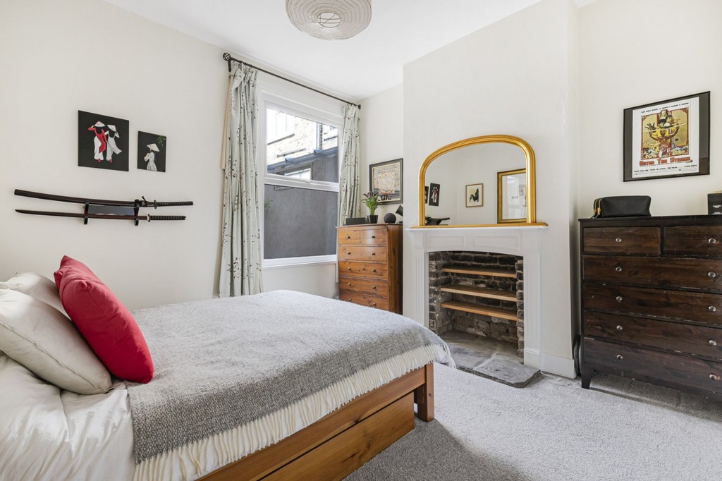 Himley Road, London, SW17