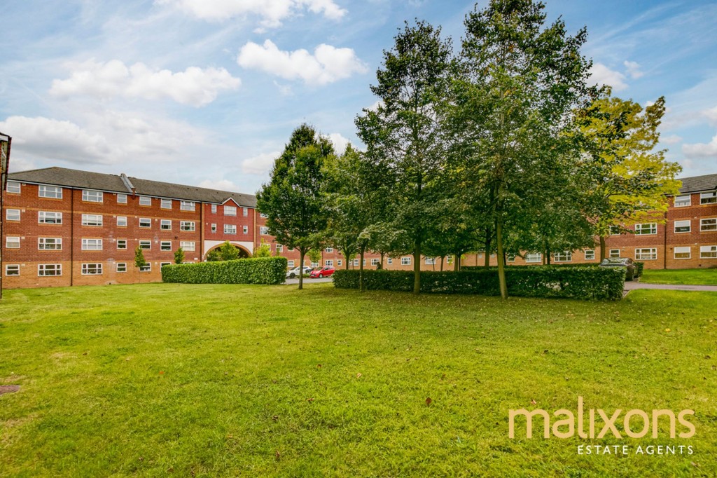 Macmillan Way, London, SW17