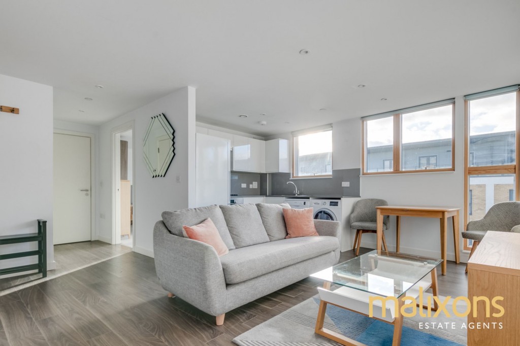 Garratt Lane, Deepak House, SW17