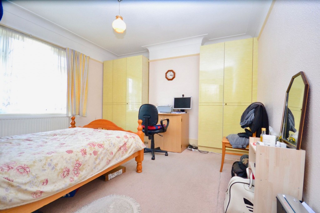 Semley Road, London, SW16
